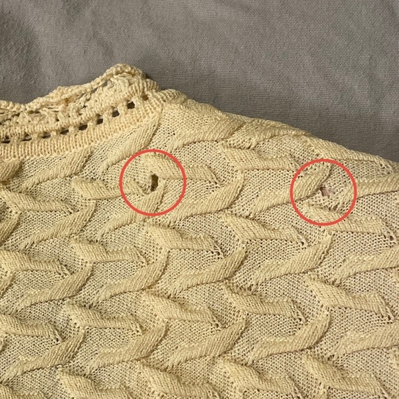 ST. JOHN COLLECTION by MARIE GRAY Vintage Tie Front Knitted Cardigan - Picture 5 of 10